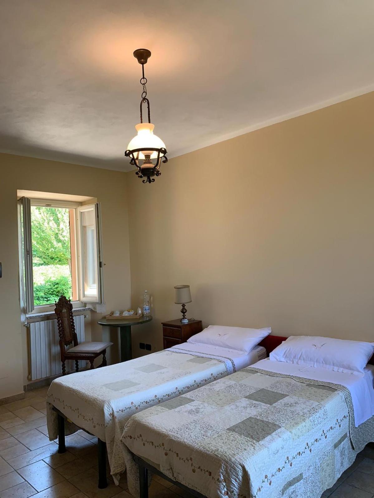 Agriturismo Cascina Anri Mango Εξωτερικό φωτογραφία